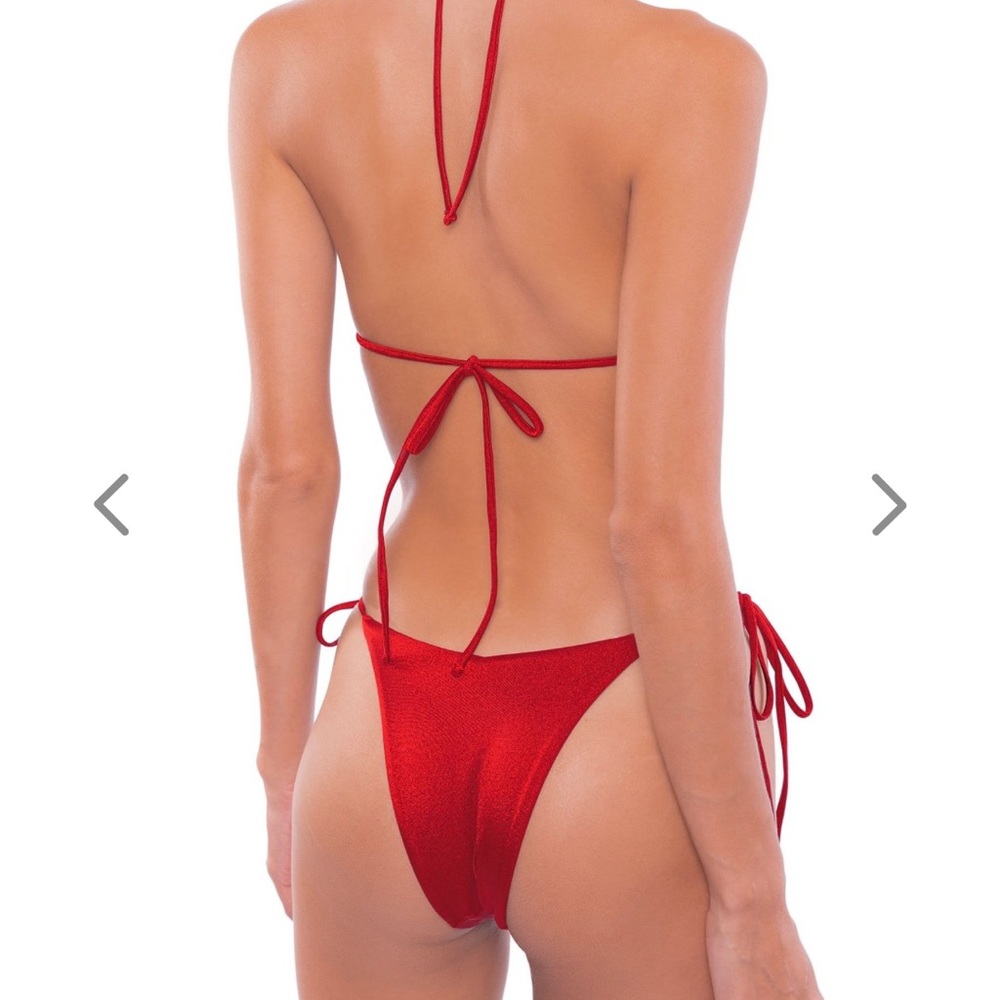 This item has only been worn to try on. It runs small